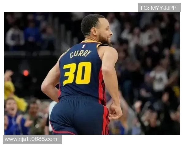 库里三分球总数突破四千大关成历史第一人再次书写传奇篇章 库里三分球总数突破四千大关成历史第一人再次书写传奇篇章