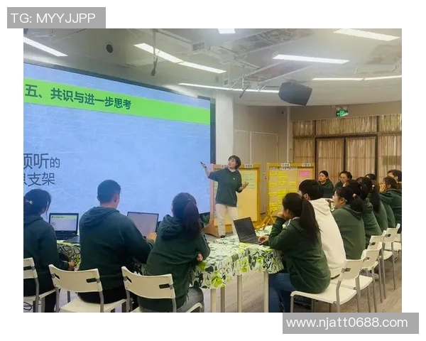 徐昕的成长之路:从学术新星到社会影响力的引领者 徐昕的成长之路:从学术新星到社会影响力的引领者