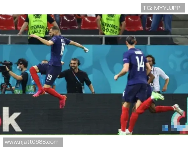 沙特豪门引援计划曝光本泽马与坎特或联手征战欧冠 沙特豪门引援计划曝光本泽马与坎特或联手征战欧冠