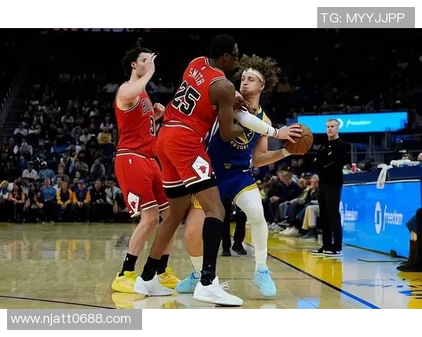 勇士与公牛激战NBA赛场精彩对决全场回顾与精彩瞬间分析