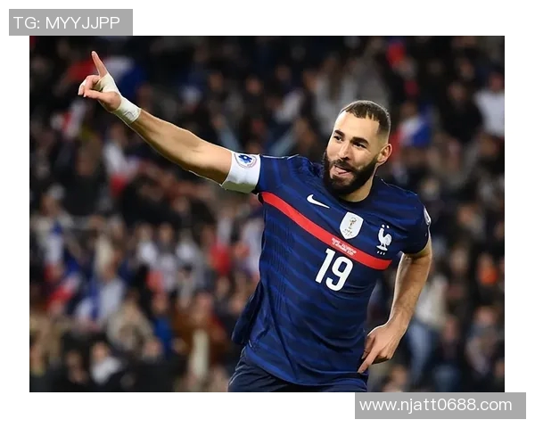 本泽马重返赛场展现王者风范助力球队争冠之路