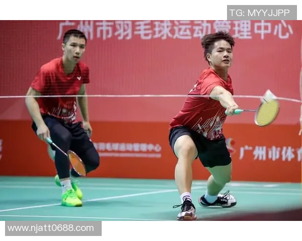 武汉羽毛球队包夹战术解析与其在比赛中的应用探讨