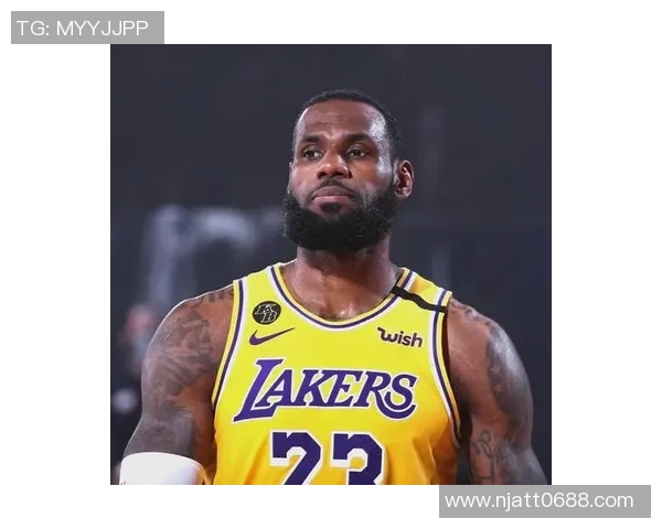 詹姆斯：篮球传奇的崛起与辉煌历程，如何影响未来的NBA发展